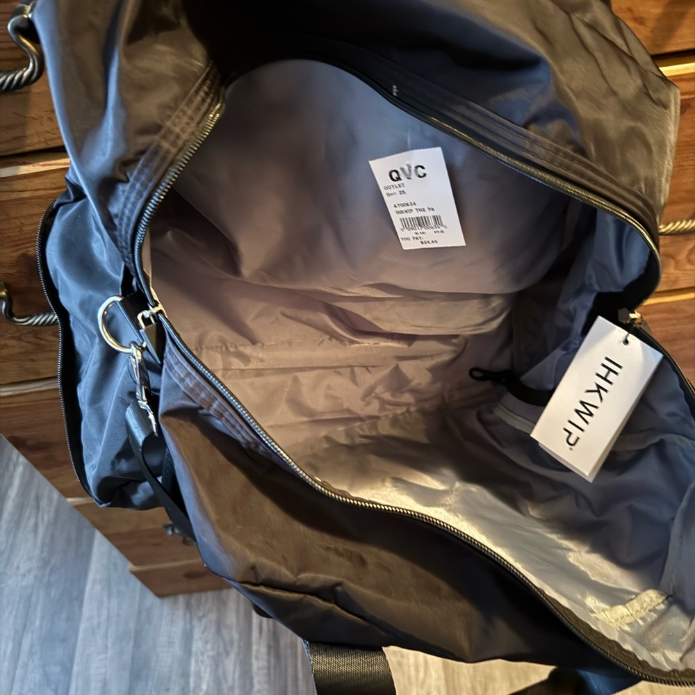 IHKWIP brand black duffle bag with small cosmetic bag.   NWT - Picture 2 of 15